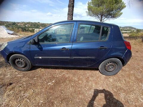 Renault clio iii clio 3 tr&egrave;s  bien entretenu