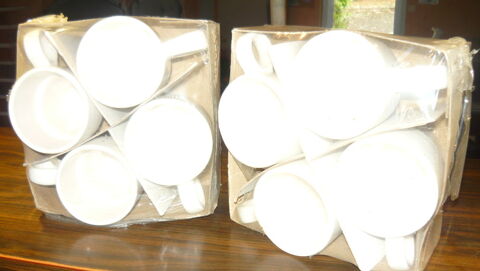 mugs pour cafés ou chocolats  etc.....dans emballage d'origi 12 Châtillon-en-Vendelais (35)