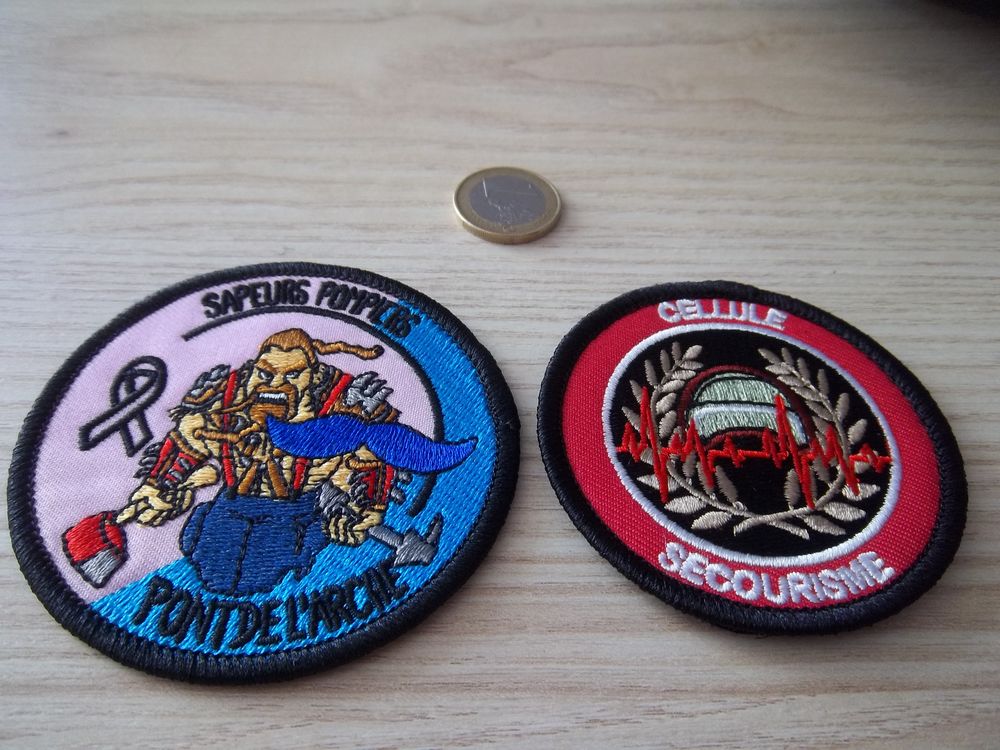 lot &eacute;cussons sapeurs pompiers insignes collection secourisme 
