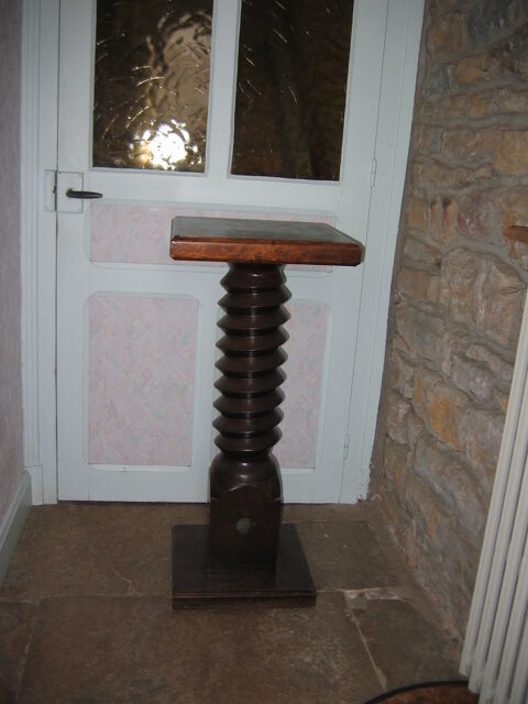 Table d'Appoint - Colonne à Vis... 80 Le Vernois (39)