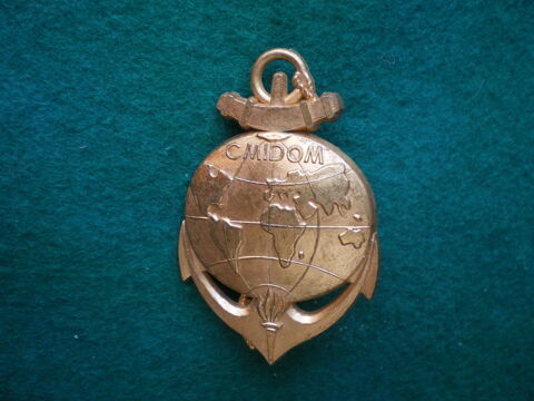 Insigne colonial - Centre Militaire d'Information. 10 Caen (14)