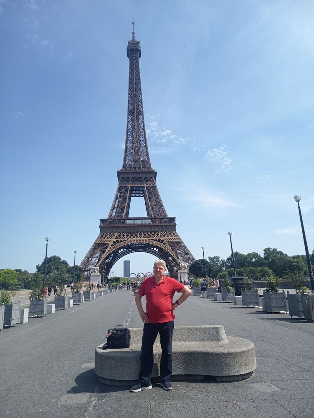   chauffeur conducteur à votre disposition 
