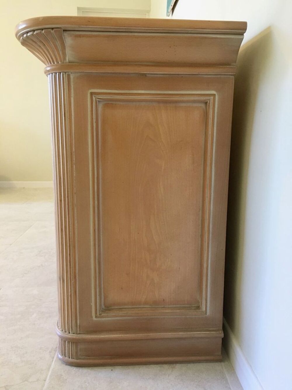 Enfilade 4 portes 4 tiroirs en h&ecirc;tre c&eacute;rus&eacute; Meubles