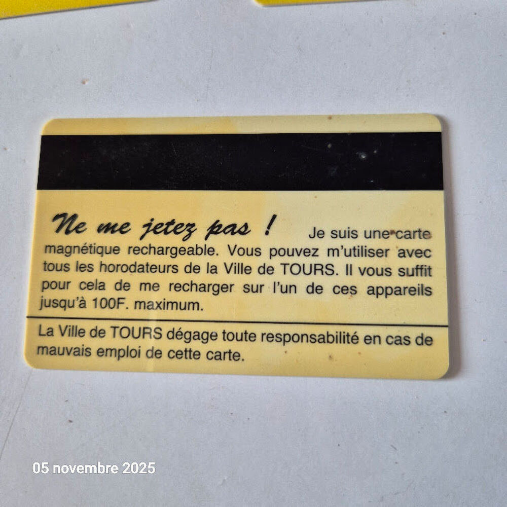 Premi&egrave;re carte de stationnement horodateur rechargeable de l 