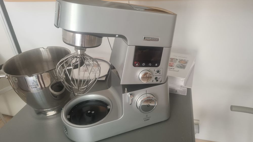  ROBOT KENWOOD Cooking chef XL complet ETAT NEUF. Electroménager