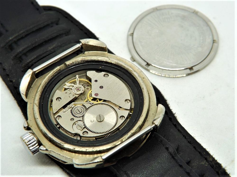 Montre russe Vostok Komandirskie rare boitier lunette rond Bijoux et montres
