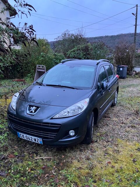Peugeot 207 SW 1.6 HDi 92ch FAP BLUE LION S&eacute;rie 64 2012 occasion Thomery 77810