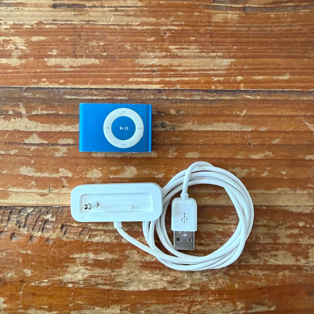 iPod shuffle 1 GO - 4&egrave;me g&eacute;n&eacute;ration Audio et hifi