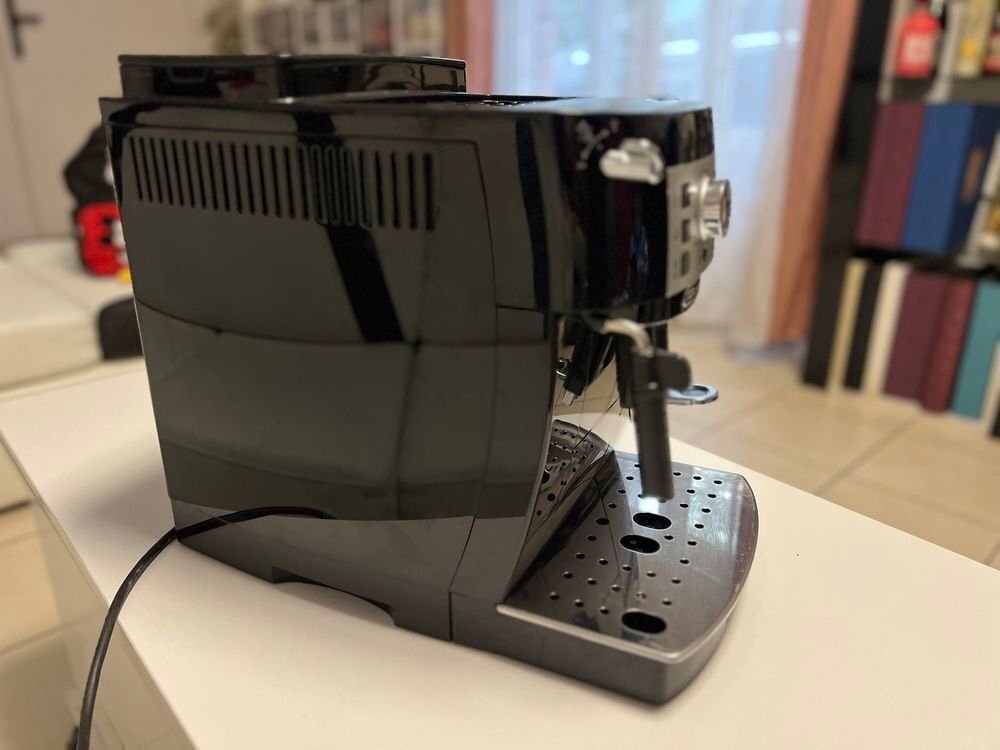 Appareil DeLonghi MagnificaS Electromnager