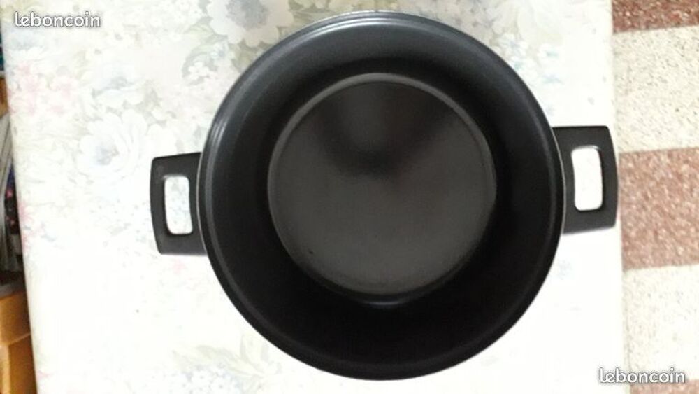 Friteuse &eacute;maill&eacute;e + &eacute;cumoire "araign&eacute;e". Electroménager