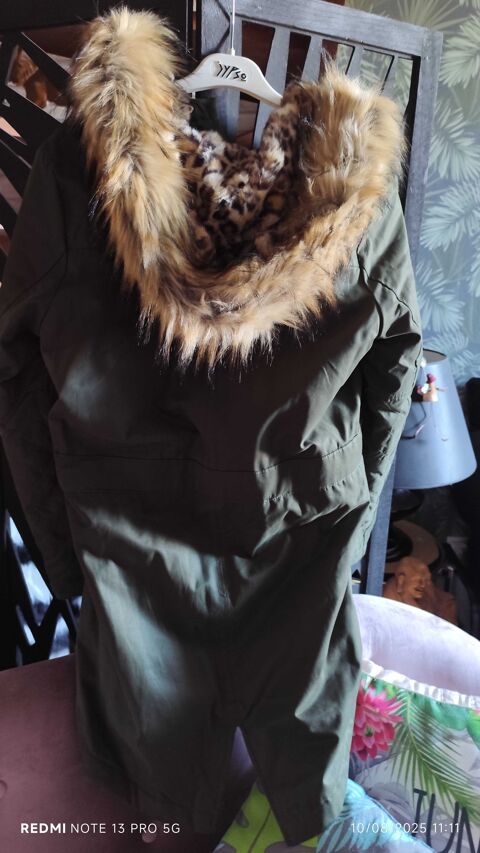 parka femme verte kaki 25 Charleville-Mzires (08)