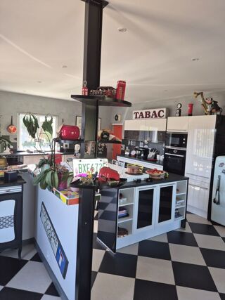  Maison à vendre 8 pièces 223 m²