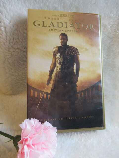 
VHS  Gladiator  - Edition spciale 4 Livry-Gargan (93)