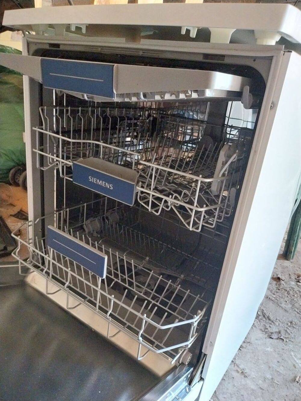 Lave vaisselle quasi neuf cause d&eacute;m&eacute;nagement Electroménager