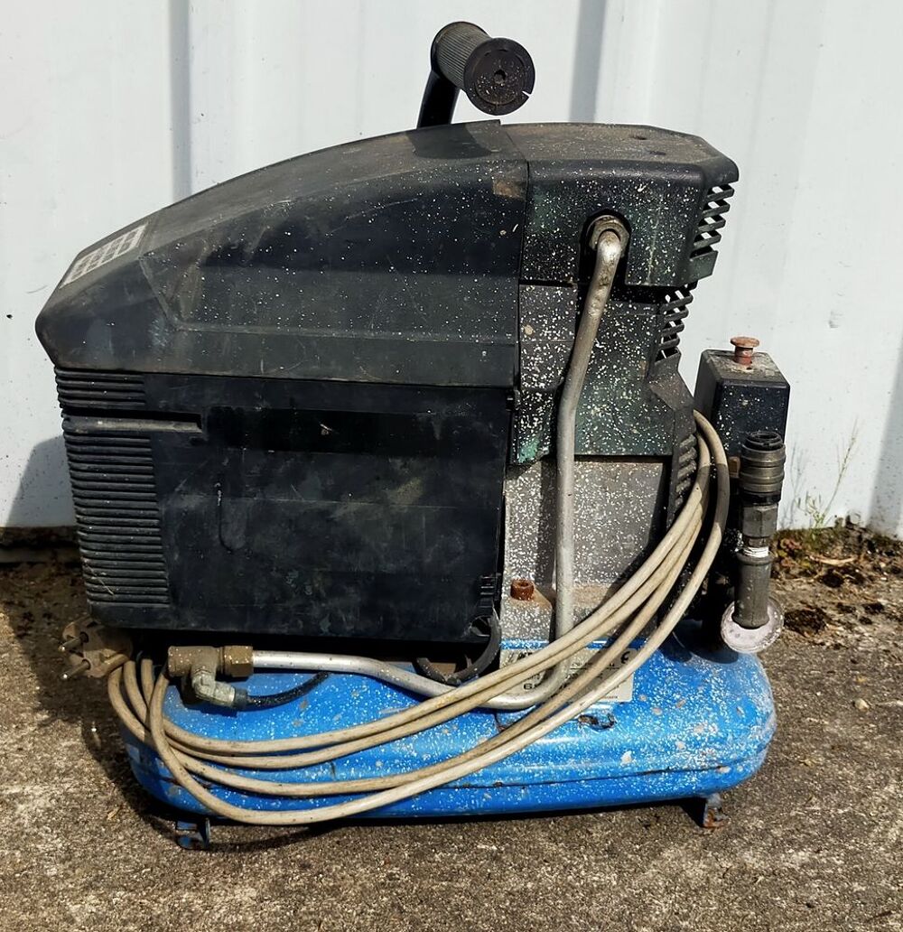 COMPRESSEUR PORTABLE Bricolage