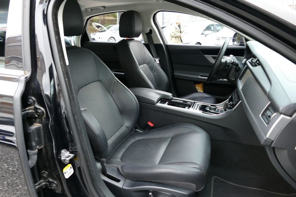 XF 2.0 D - 180 ch BVA Prestige 2019 occasion 13600 La Ciotat