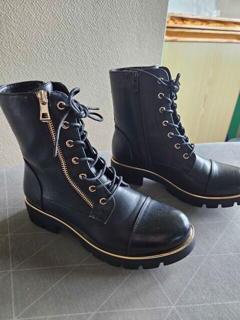 Bottines femme essayées une fois en 37 12 Villars (42)