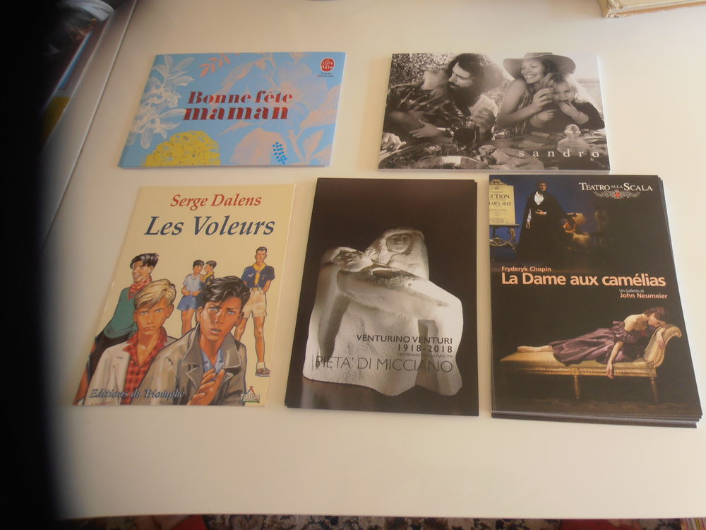 Lot de cartes postales publicitaires (45) Livres et BD