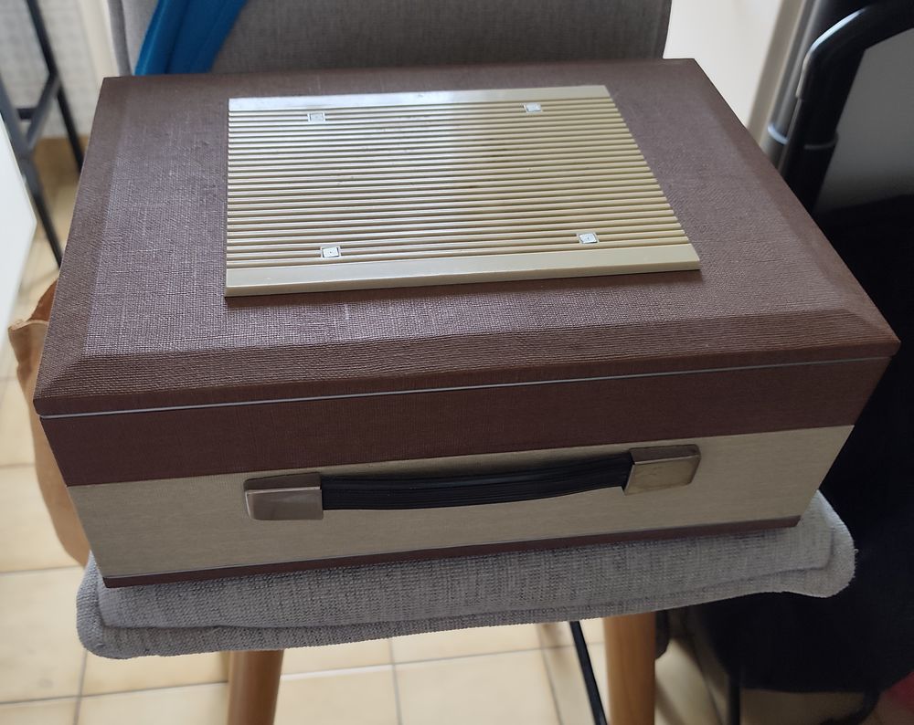 Tourne-disques vintage Franceplatines. Audio et hifi
