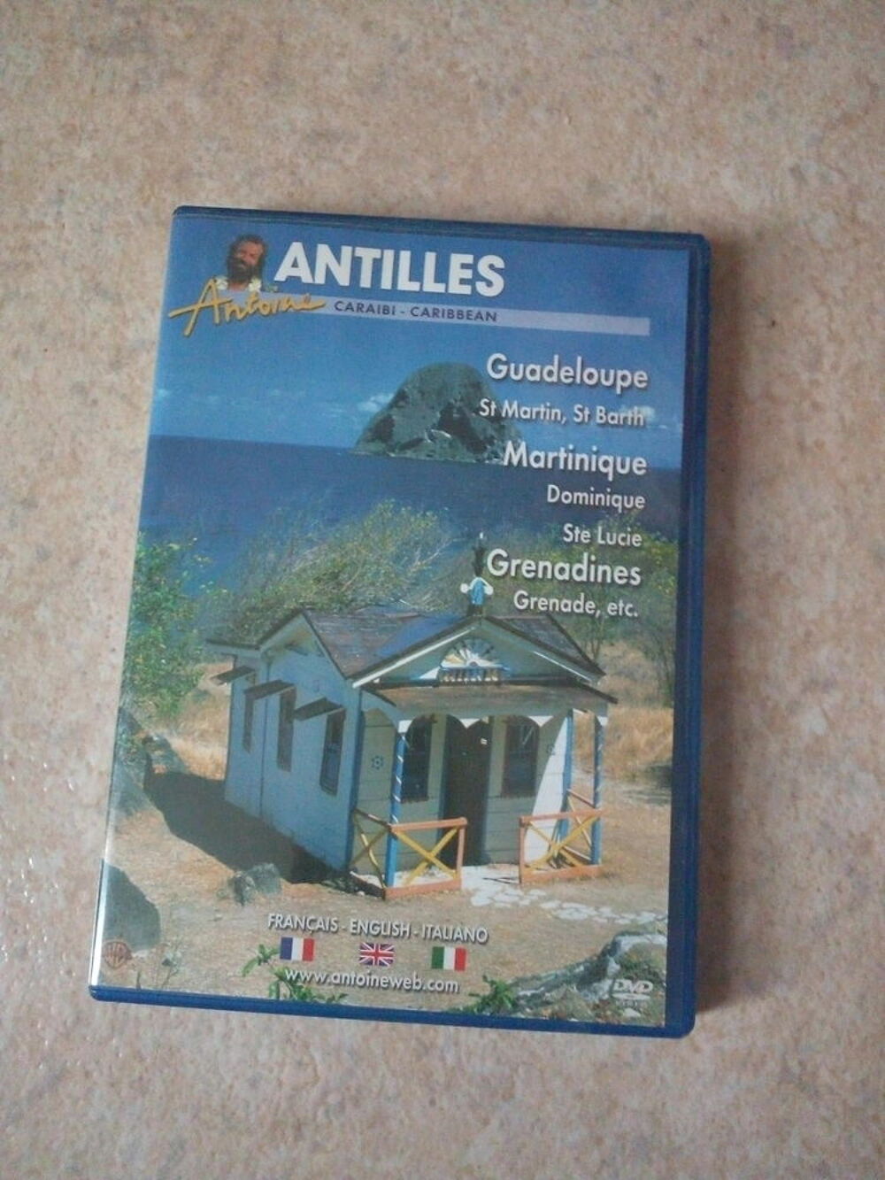 Voyage aux Antilles DVD et blu-ray