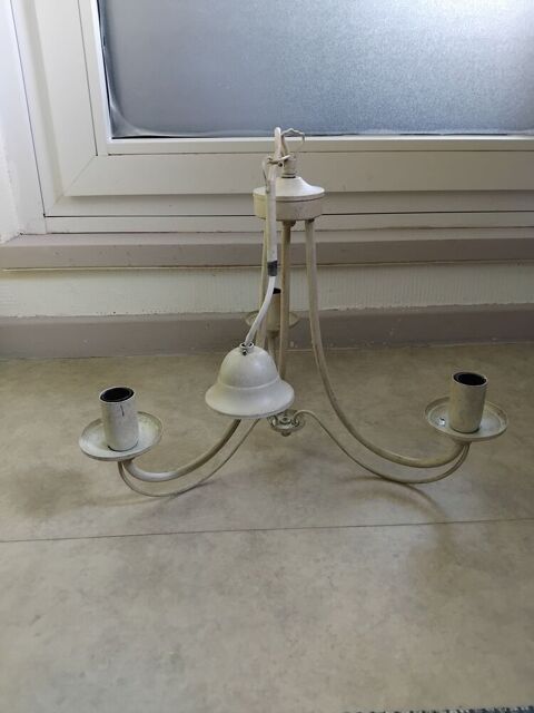 Petit lustre 3 branches vintage Scy-Chazelles (57)