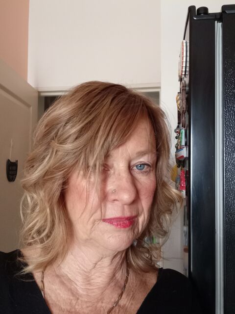 Je recherche ménage ou repassage  . Je suis disponible . 0 13010 Marseille