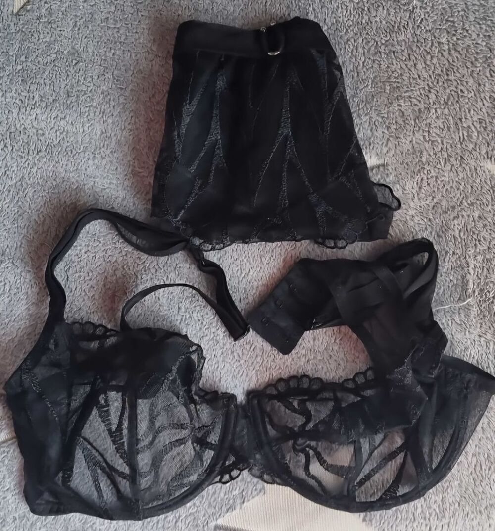 Ensemble SG 100C et culotte T4 Vêtements