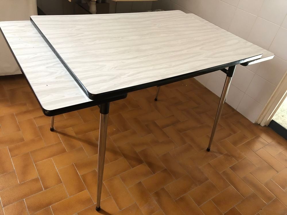 Table de cuisine vintage Meubles