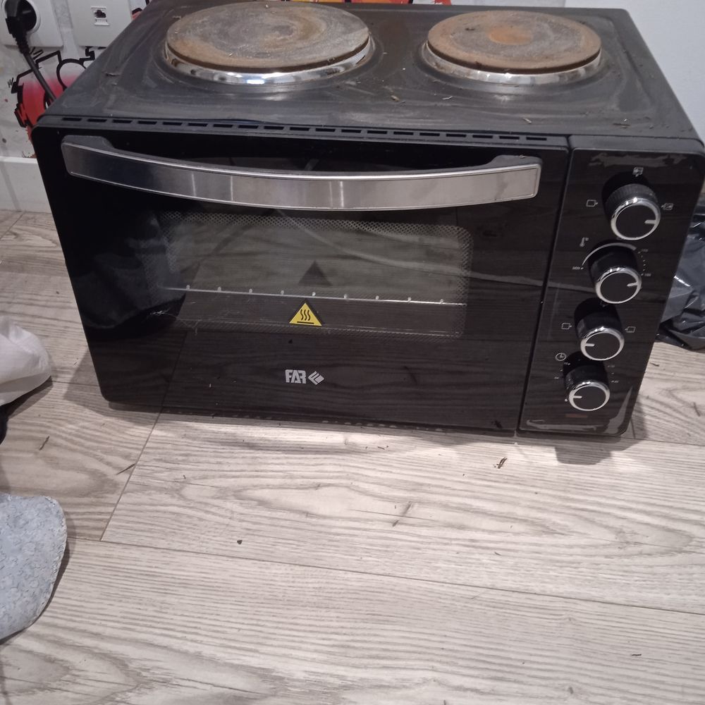 Mini four marque FAR double plaque de cuisson combin&eacute; Electroménager