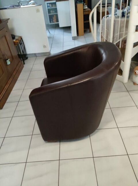 Cabriolet en cuir La Norville (91)