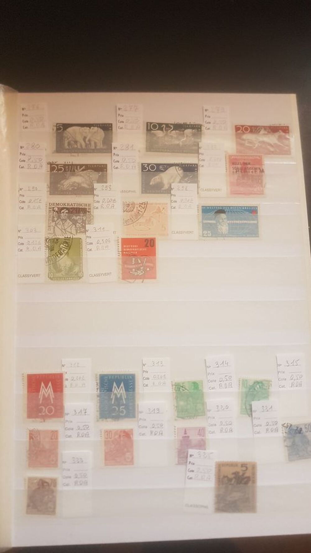  Timbres oblit&eacute;r&eacute;s de RDA 