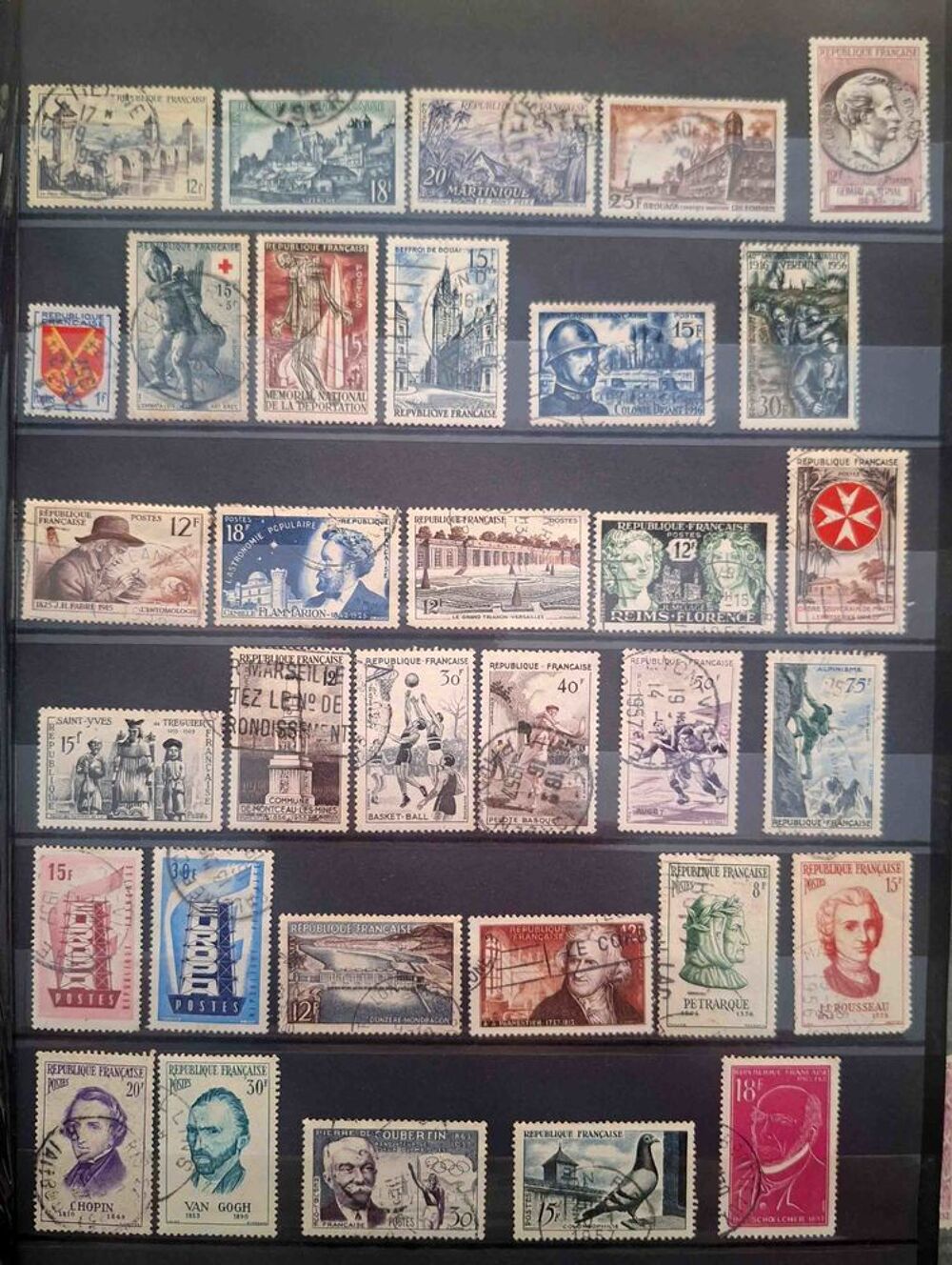 S&eacute;rie de timbres de collection de France C 