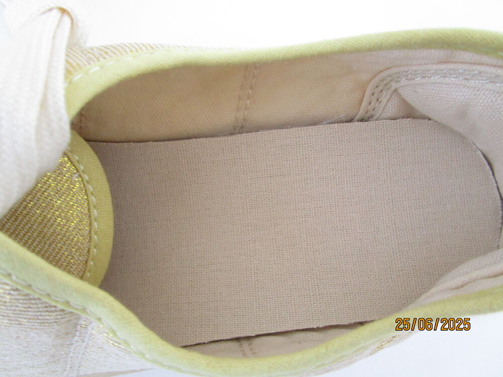 baskets en toile Chaussures