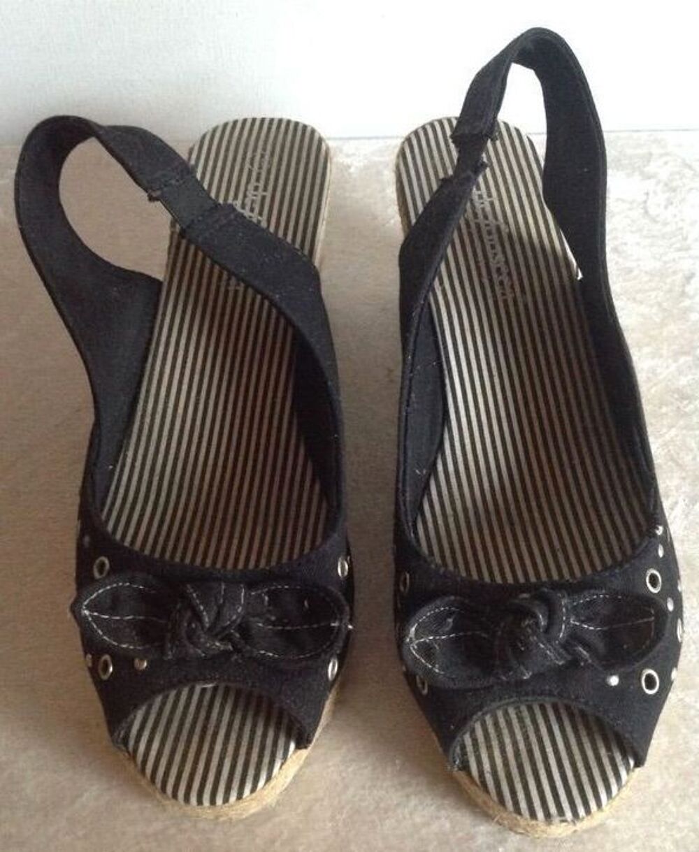 SANDALES COMPENS&Eacute;ES DE FONSECA Pointure 41 Envoi Possible
Chaussures