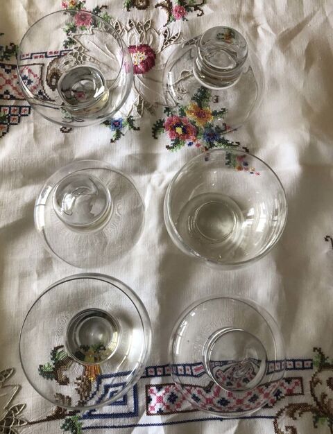 6  Coupelles individuelles cristal pour salade de fruits.. Bailly (78)