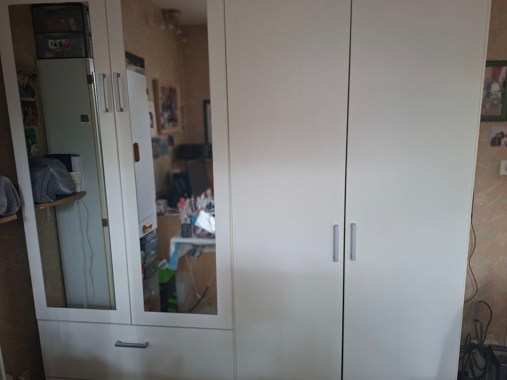 Grande armoire blanche Meubles