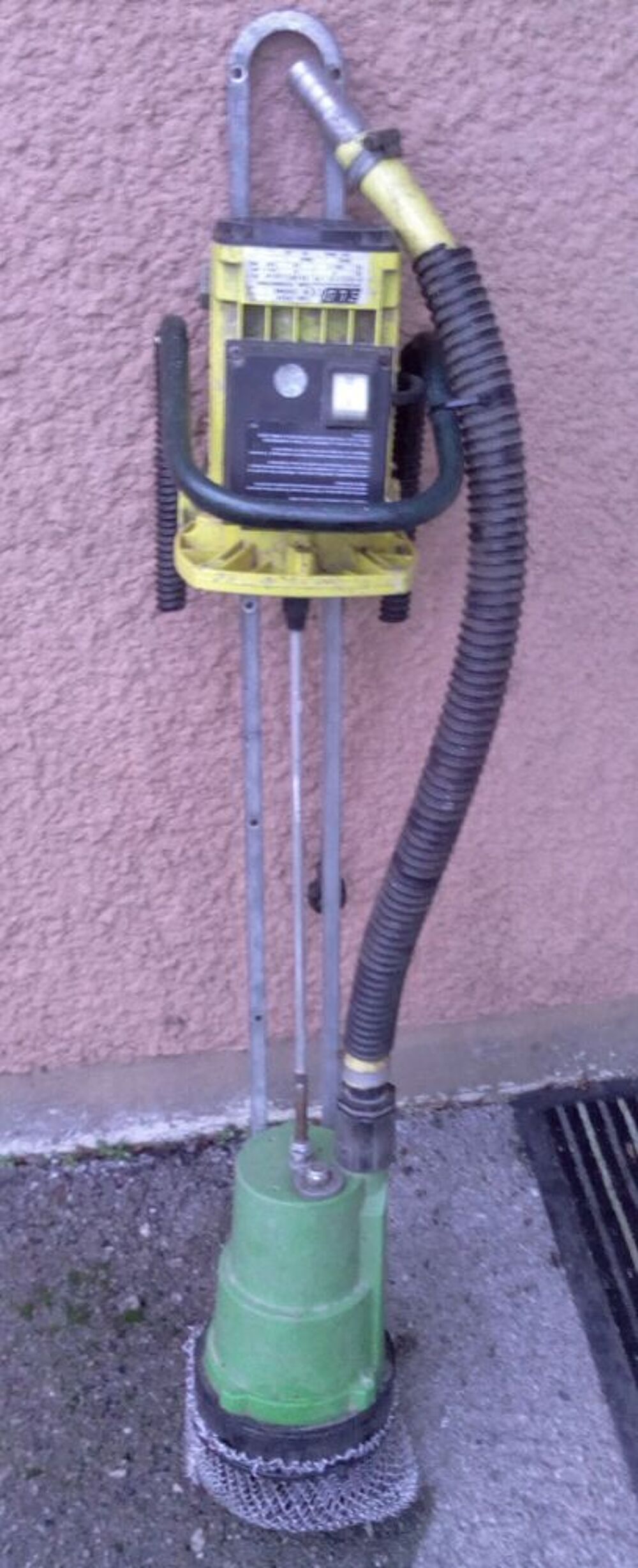 pompe pour cuve Bricolage
