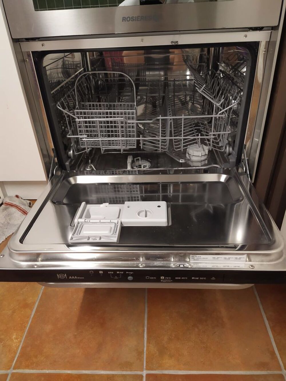 Trio Rosi&egrave;res table cuisson four lave vaisselle plaque vitro Electroménager