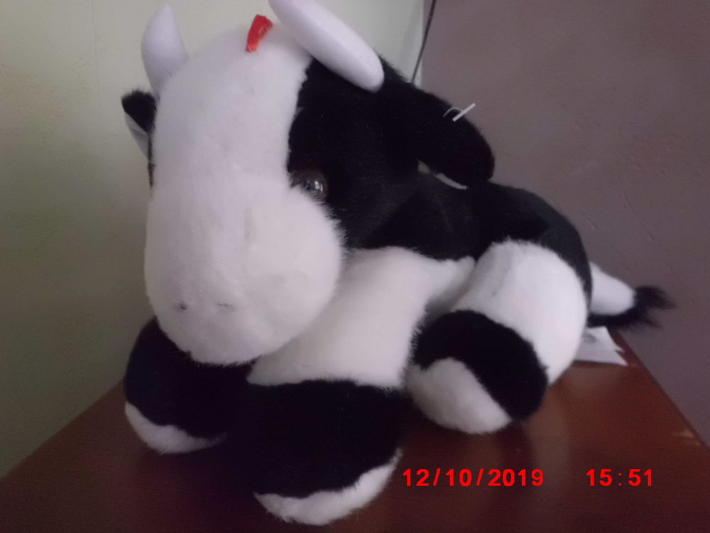 VACHE NOIRE ET BLANCHE MGM Jeux / jouets