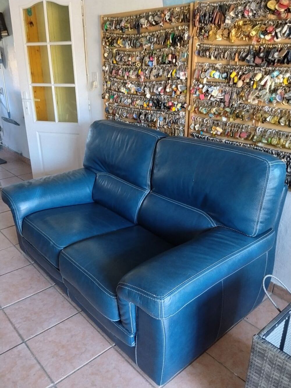 Canap&eacute; cuir buffle bleu 2 places Meubles