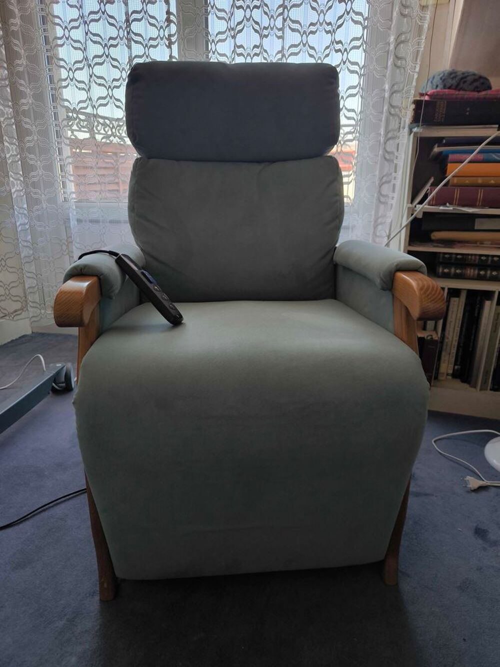 Fauteuil releveur Laura de Bitina 2 moteurs &eacute;lectriques Meubles
