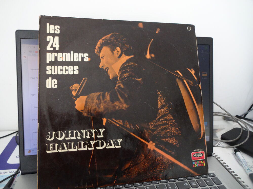 JOHNNY HALLYDAY 2 VINYLE 33 TOURS TEL/ 0627473514
CD et vinyles