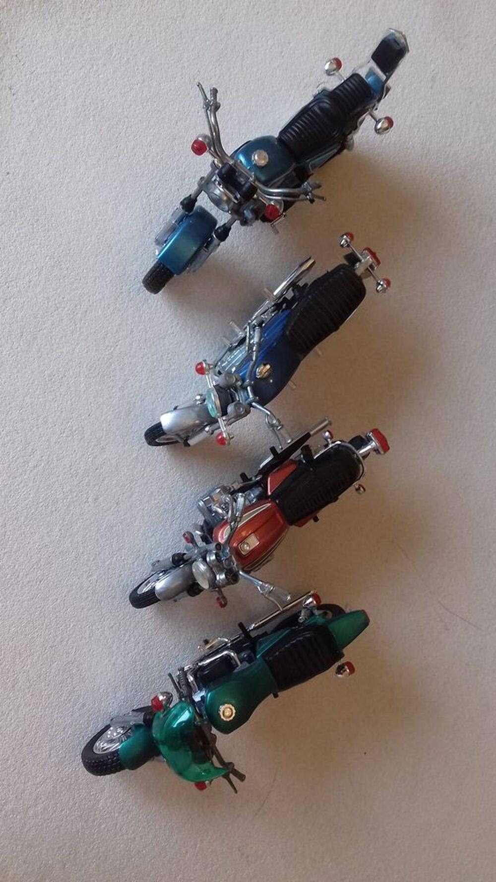 Polystil 4motos au 1/15 Jeux / jouets