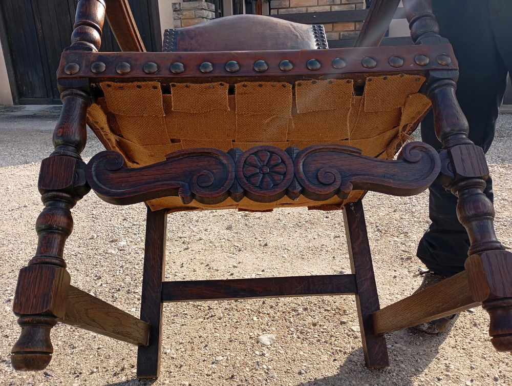 Table ancienne du ch&acirc;teau de Quincey Meubles