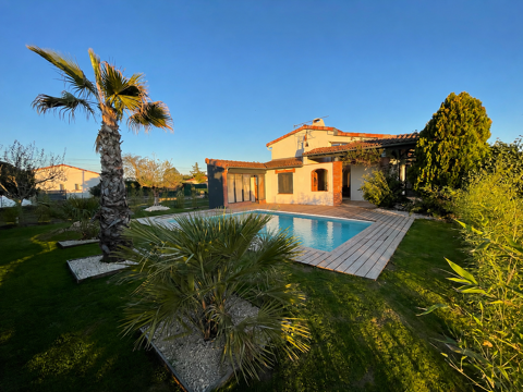   Maison familiale 145m2 - Piscine - grand sous-sol   Maison - 5 pi�ce(s) - 145 m�