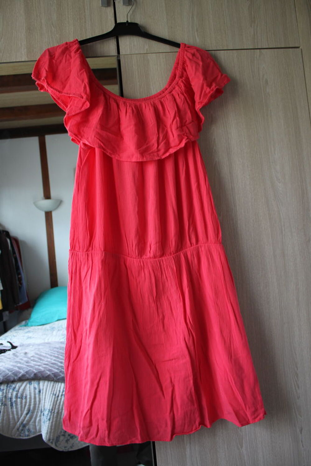 Robe d'&eacute;t&eacute; Camaieu rose taille 42.
Vêtements