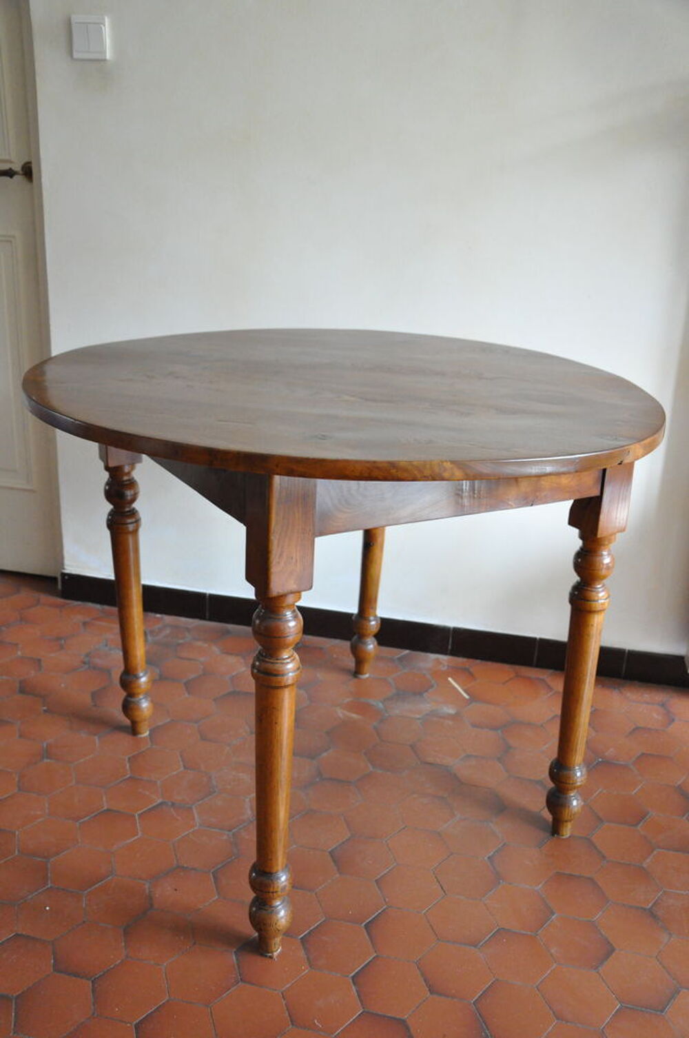 Table ronde ancienne Meubles