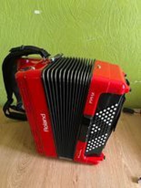 ACCORDEON ROLAND FRX1 JAMAIS SERVI CAUSE DOUBLE EMPLOI 1400 Perrigny (39)