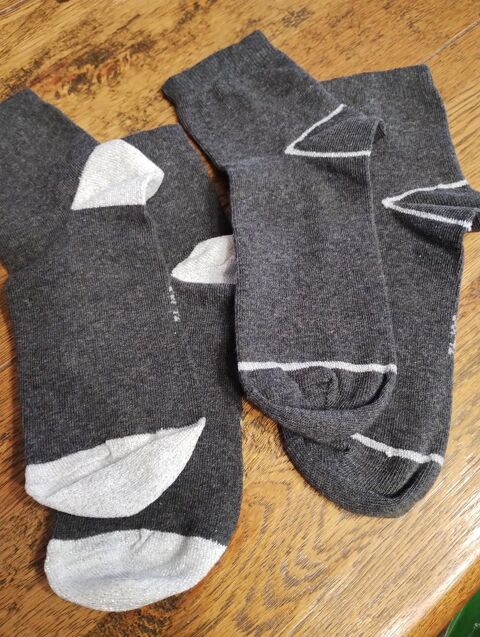 Lots de Chaussettes femme / Neuves 3.5 Bretignolles-sur-Mer (85)