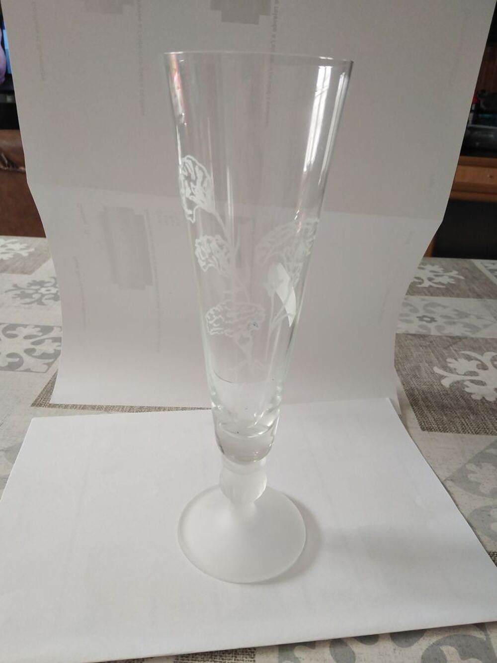 Vase cristal "vessi&egrave;re &agrave; baccarat" 